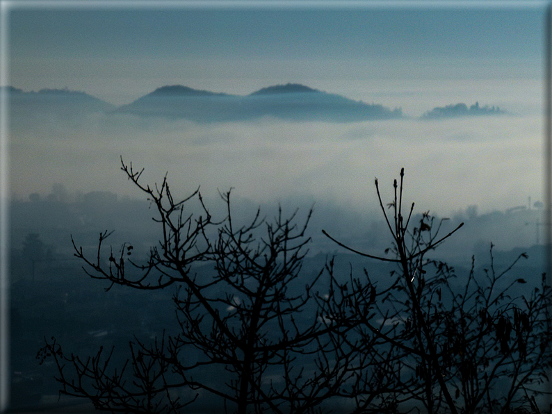 foto Pedemontana Veneta nella nebbia